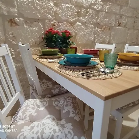 Pietrabianca 17 *